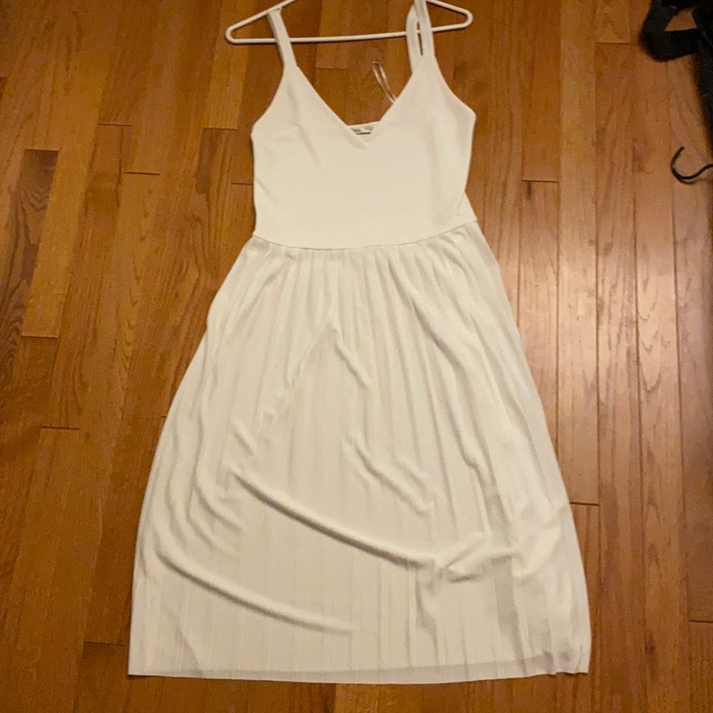 Zara Trafaluc white dress — size S
